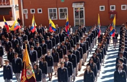 Inicia proceso de matrícula en unidades educativas municipales de Quito