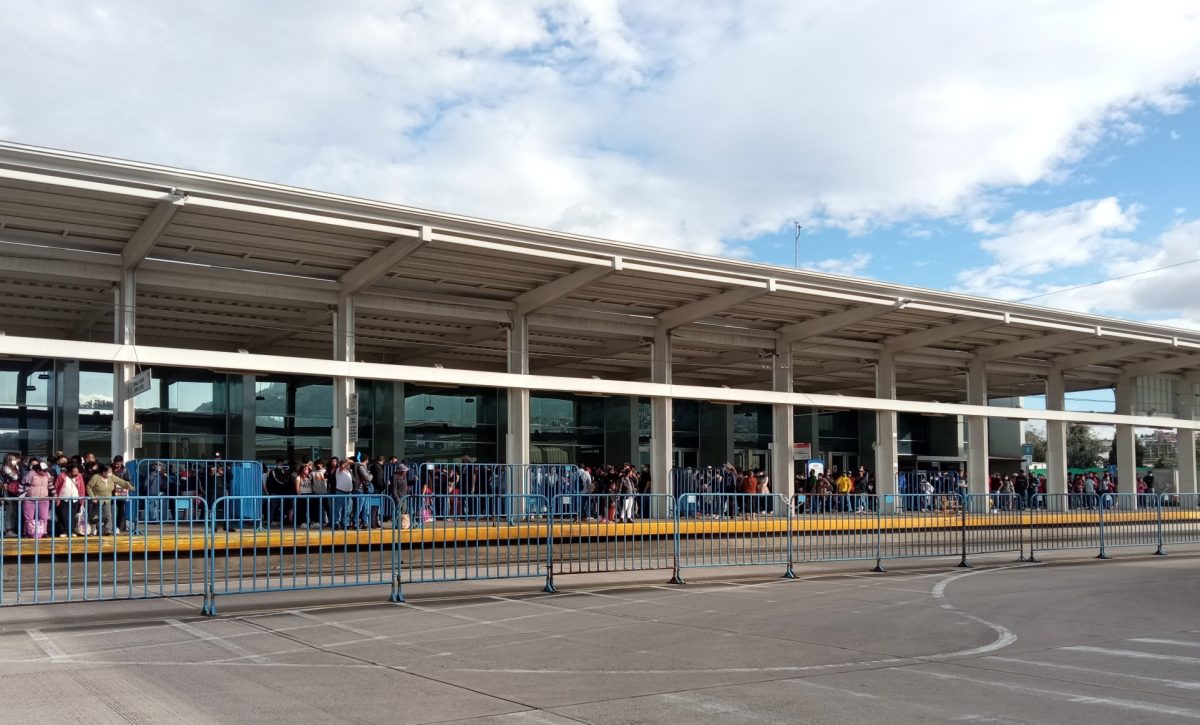 Inicia segunda fase de renovación en paradas del Trolebús de Quito
