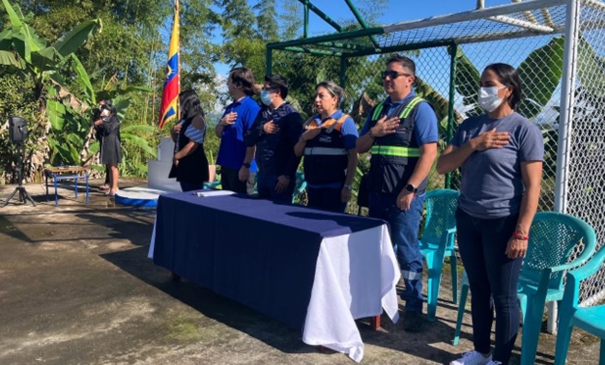 Instalan juegos infantiles en nueve escuelas cercanas al complejo hidroeléctrico Toachi Pilatón