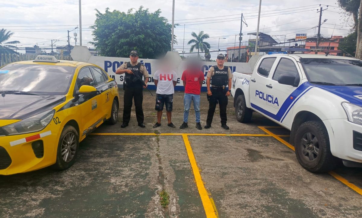 Intentaron escapar con droga en un taxi y fueron capturados tras persecución en Santo Domingo