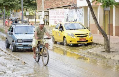 Intermitencias en alumbrado público de Chile y Quiroga tras inundaciones