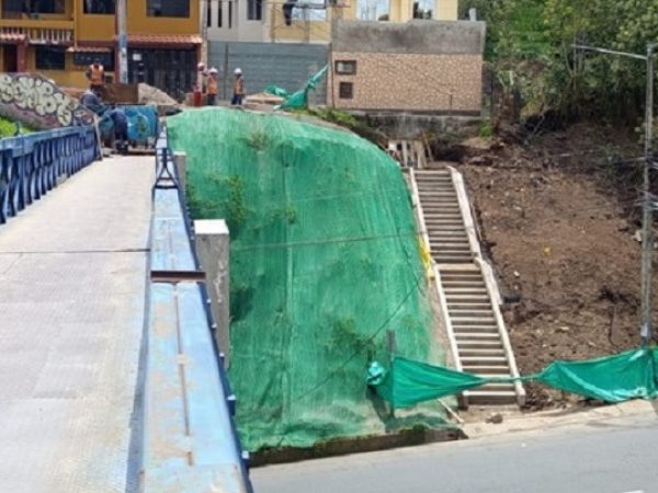 Intervención integral en la avenida Simón Bolívar beneficia a barrios del sur de Quito