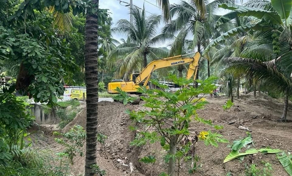 Intervienen canal en la entrada a la quebrada Valdez para evitar desbordamientos