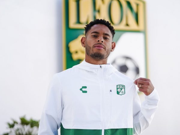 Ismael Díaz deja Universidad Católica y refuerza el ataque del club León de México