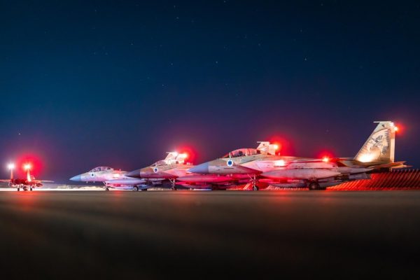 Israel bombardeó una zona cercana a un complejo nuclear de agua pesada cerca de las ciudades de Arak y Khondab, al oeste de Irán,