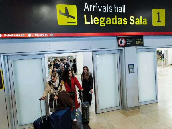 Israel reabrió su espacio aéreo y reactivó las operaciones en los aeropuertos de Tel Aviv y Haifa el martes 24 de junio de 2025.