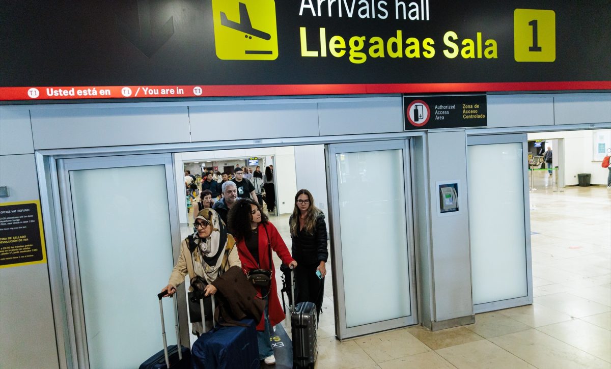 Israel reabrió su espacio aéreo y reactivó las operaciones en los aeropuertos de Tel Aviv y Haifa el martes 24 de junio de 2025.