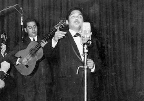 Julio Jaramillo convocaba a cientos de personas a cada concierto que ofrecía.