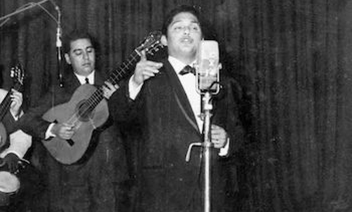 Julio Jaramillo convocaba a cientos de personas a cada concierto que ofrecía.