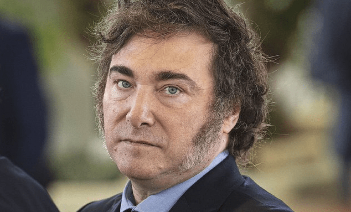 Javier Milei endurece la política migratoria de Argentina: ¿cómo afectarán las nuevas medidas a los migrantes?