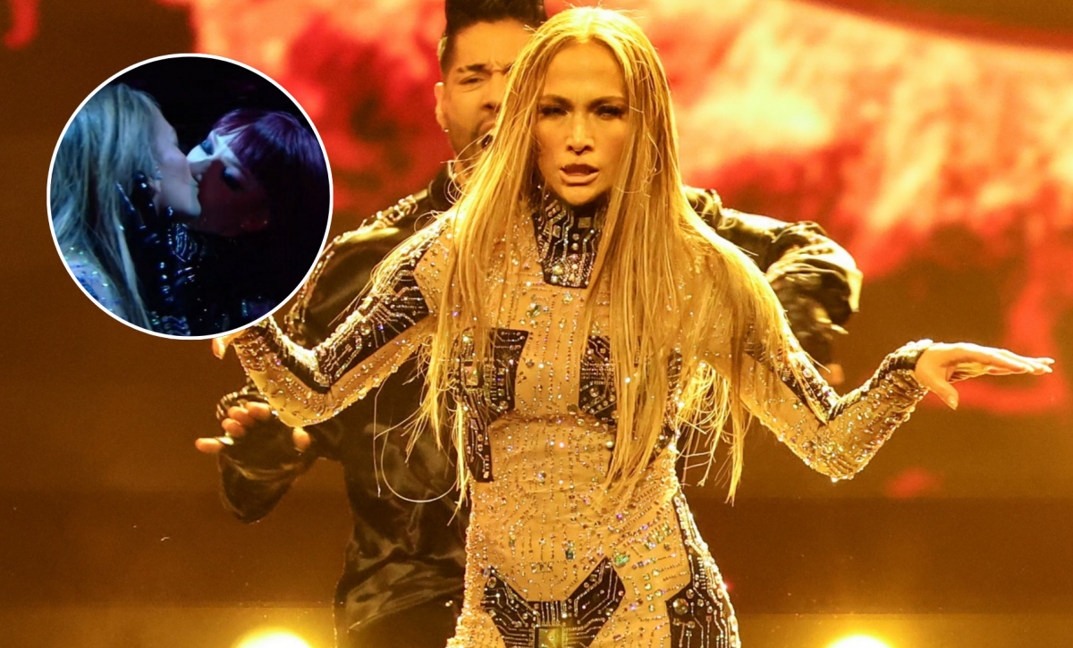 Jennifer López desata polémica al besar a una bailarina durante show