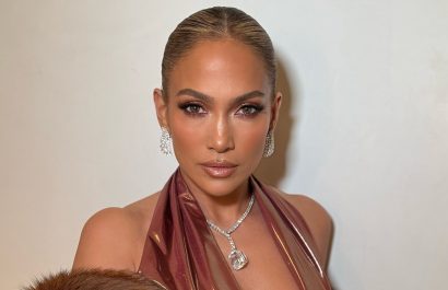 Jennifer López deslumbrará como anfitriona de los American Music Awards.