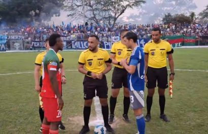 Emelec golea 3-0 a Jipijapa en amistoso de la Noche Raspada 2025
