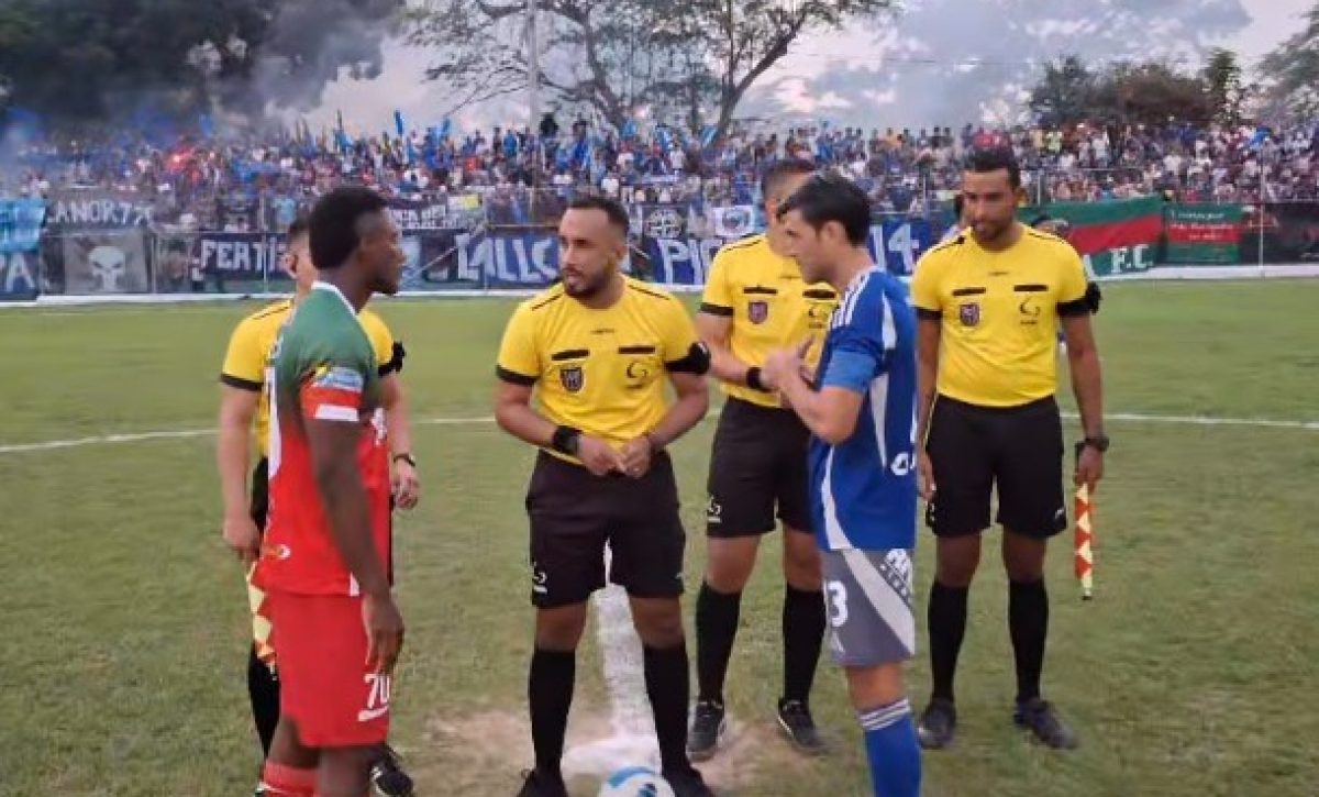 Emelec golea 3-0 a Jipijapa en amistoso de la Noche Raspada 2025