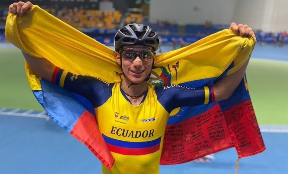 Joaquín Loyola conquista segundo oro en Mundial de patinaje de velocidad