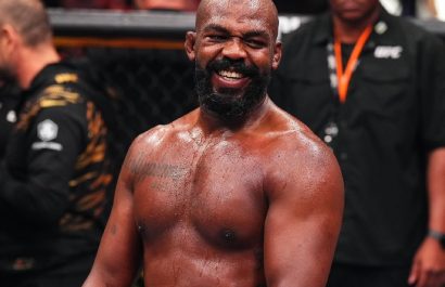 Jon Jones, considerado uno de los mejores luchadores de artes marciales mixtas de todos los tiempos, anunció su retiro de la UFC a los 37 años.