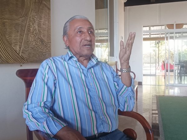 Joselías Sánchez Ramos, tiene claro su propósito: educar y rescatar la historia e identidad del pueblo cholo ecuatoriano.