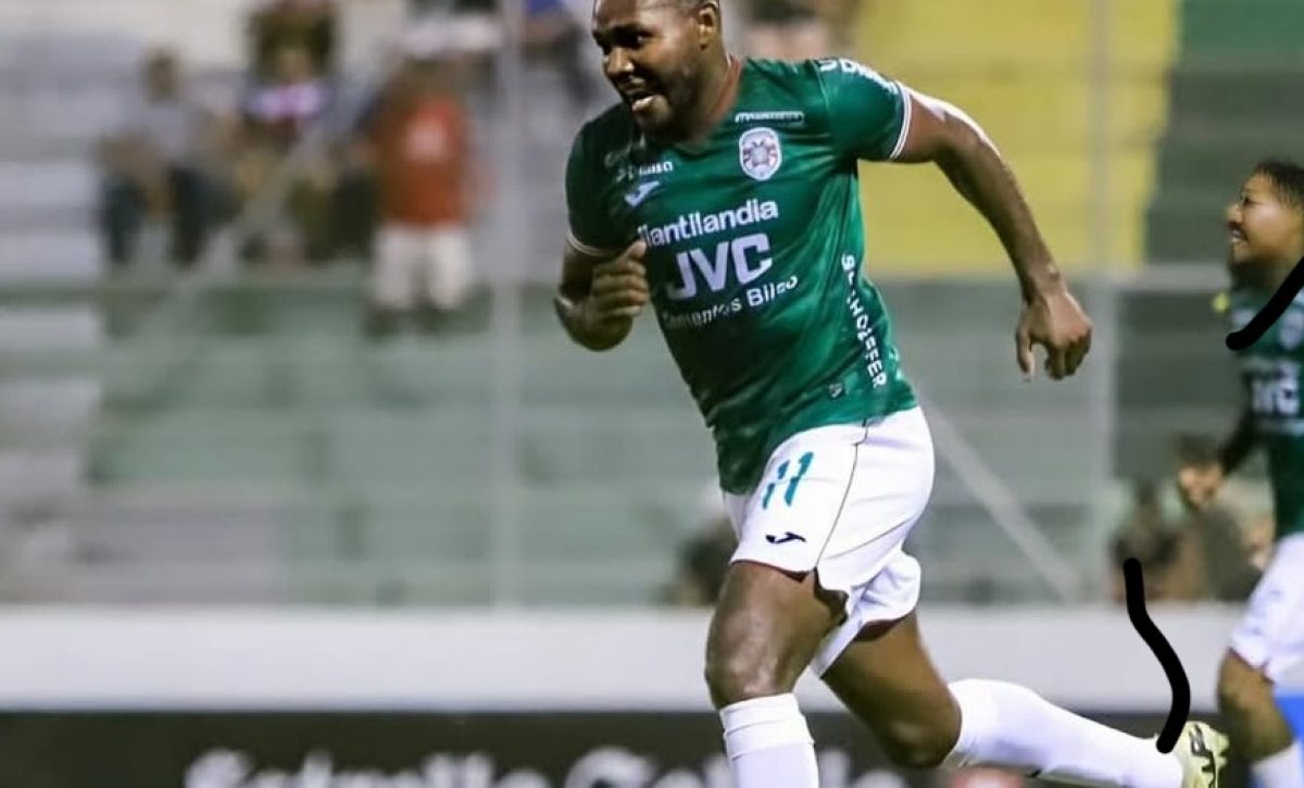 Juan Luis Anangonó busca entre con un club de LigaPro tras salir de Marathón por golpear a un compañero