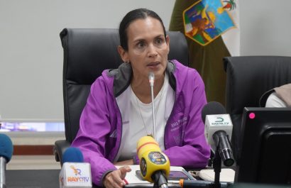 Juicio político contra la ministra Inés Manzano: correísmo impulsa su destitución desde la Asamblea Nacional.
