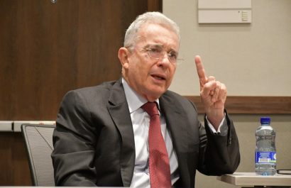 Justicia colombiana declara culpable a Álvaro Uribe del delito de soborno a testigos