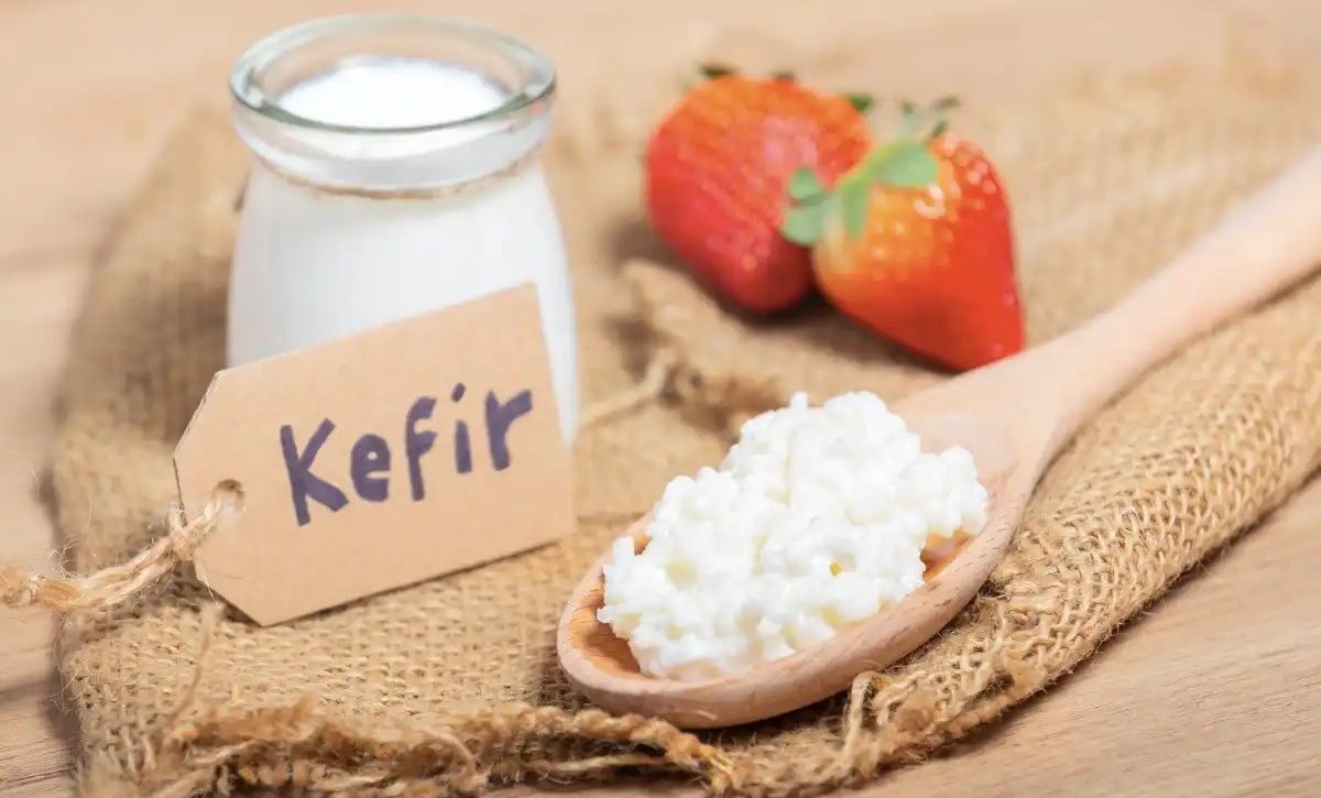 ¿Por qué todos hablan del kéfir? Conoce sus secretos saludables