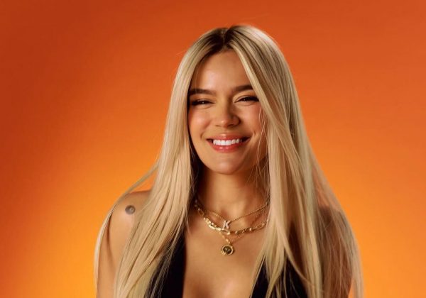 Karol G alza la voz y apoya a migrantes latinos afectados por redadas en Estados Unidos