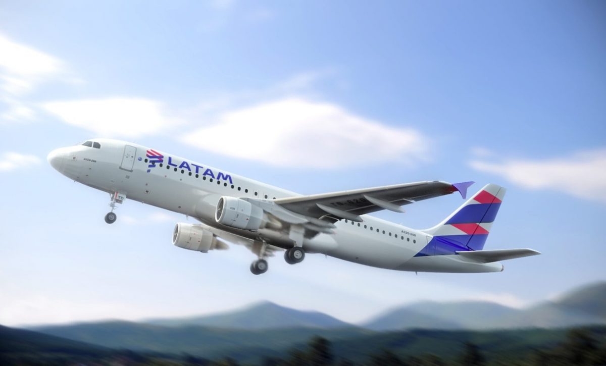 Actualmente, el combustible representa cerca del 40% de los costos operativos de las aerolíneas en la región.