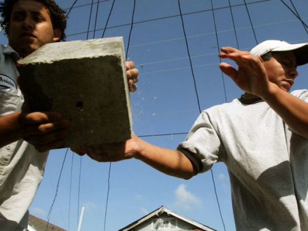El estudio señala también que entre 2010 a 2023 los latinos contribuyeron un promedio de 726 mil trabajadores cada año a la fuerza laboral de Estados Unidos.