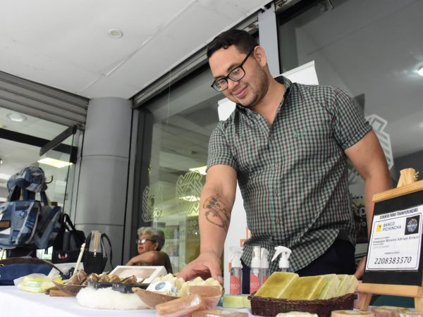 Feria de Emprendedores exhibe talento local en Portoviejo hasta el 31 de mayo