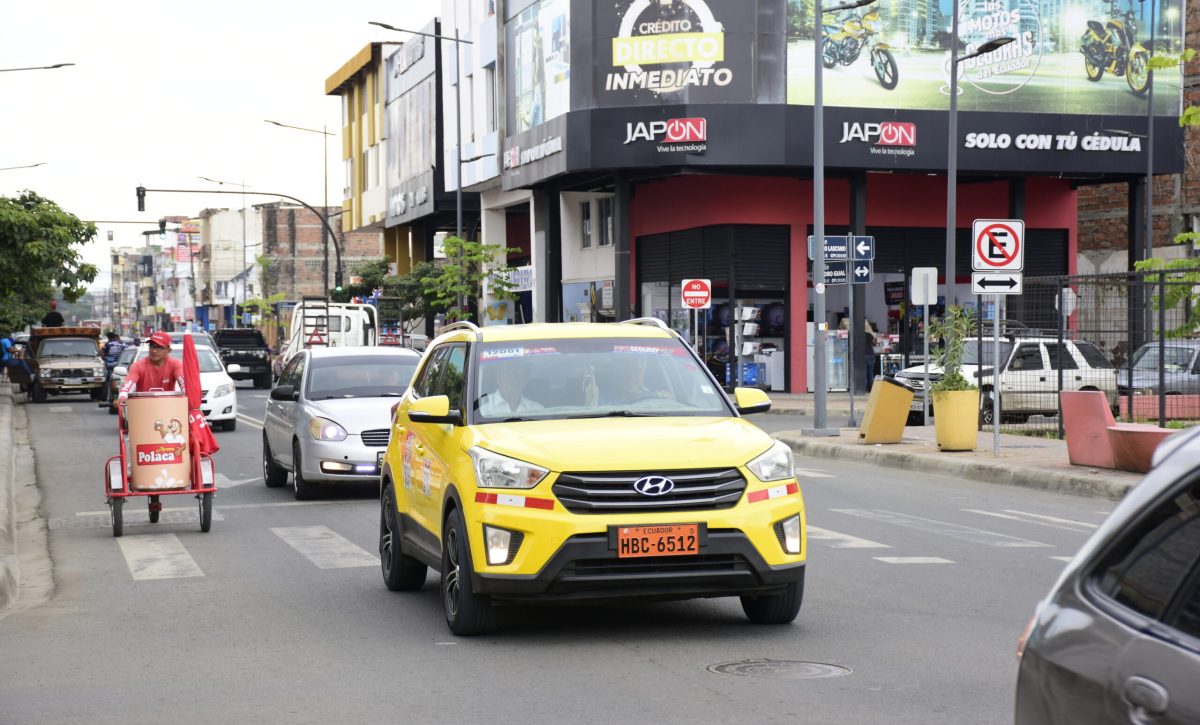 ¿Atascado en Portoviejo? Las avenidas con más tráfico vehicular el 5 de mayo