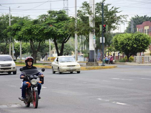 ¿Vuelves a casa? Evita estas cuatro avenidas con tráfico en Portoviejo