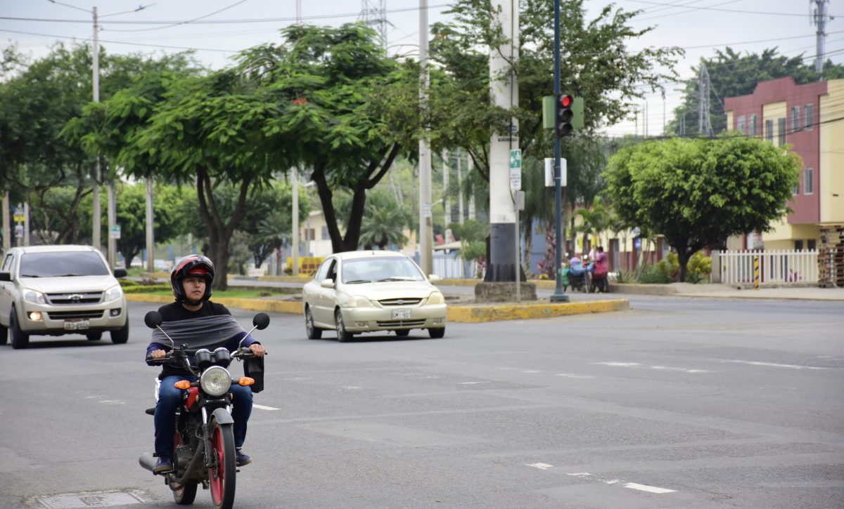 ¿Vuelves a casa? Evita estas cuatro avenidas con tráfico en Portoviejo