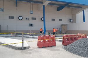 Los trabajos en la terminal terrestre comprenden la reparación de andenes para los buses intercantonales e interprovinciales.