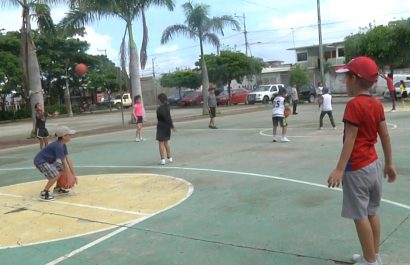 Entre las disciplinas más populares, el básquet destacó por su alta participación.