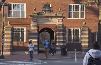 La Administración Trump prohíbe a la Universidad de Harvard matricular a estudiantes extranjeros