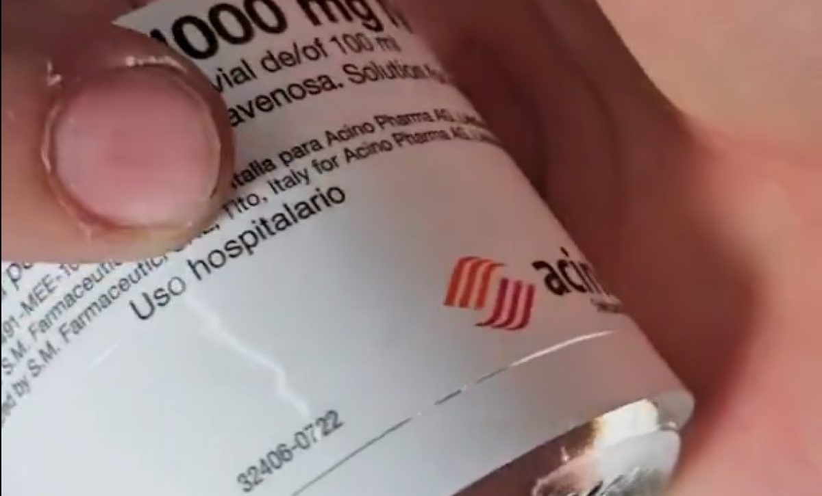 La Agencia Nacional de Regulación, Control y Vigilancia Sanitaria (Arcsa) clausuró una farmacia en el sector de Sauces 8, en Guayaquil.