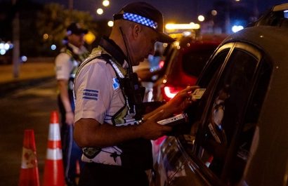 La Agencia de Tránsito y Movilidad (ATM) de Guayaquil informó sobre irregularidades detectadas en documentos de revisión vehicular.