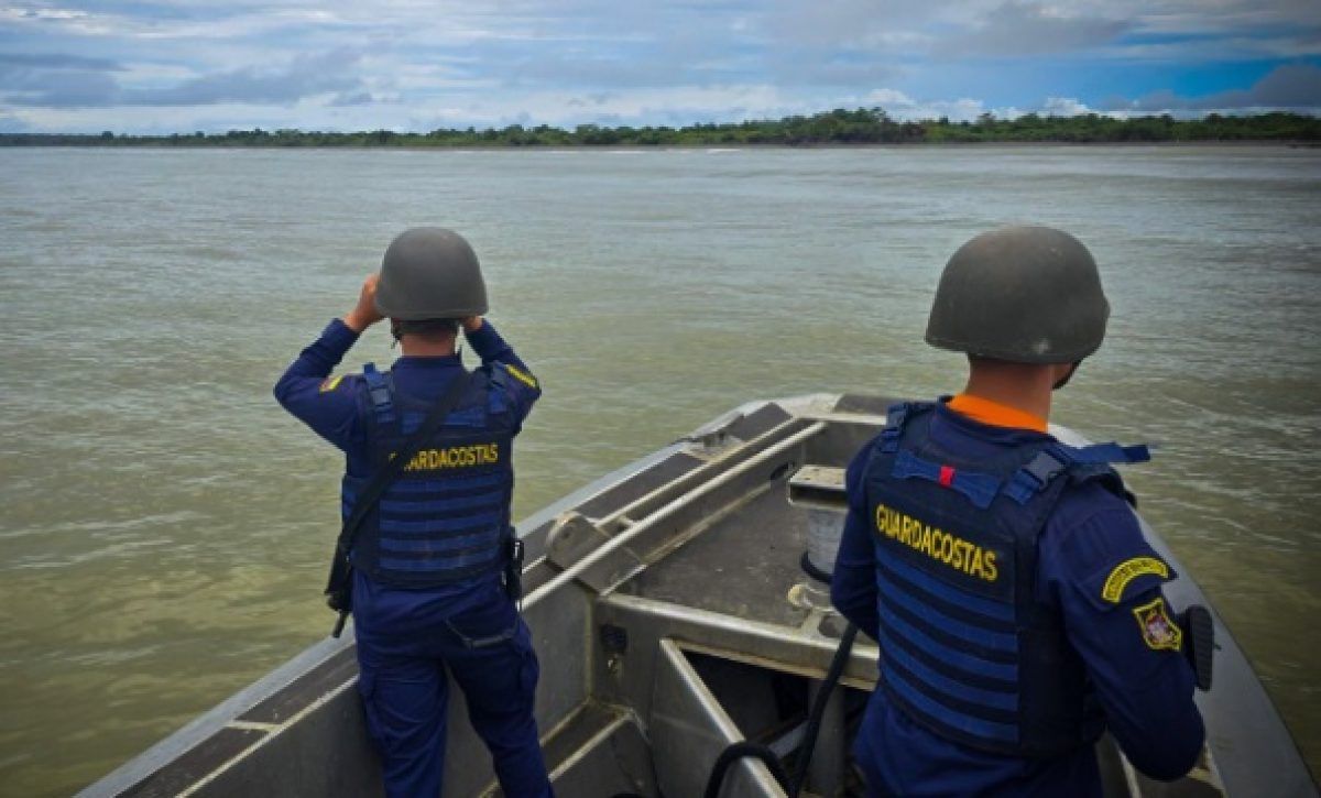 La Armada de Colombia realiza operativos para lograr la seguridad y combatir el narcotráfico. FOTO Armada de Colombia