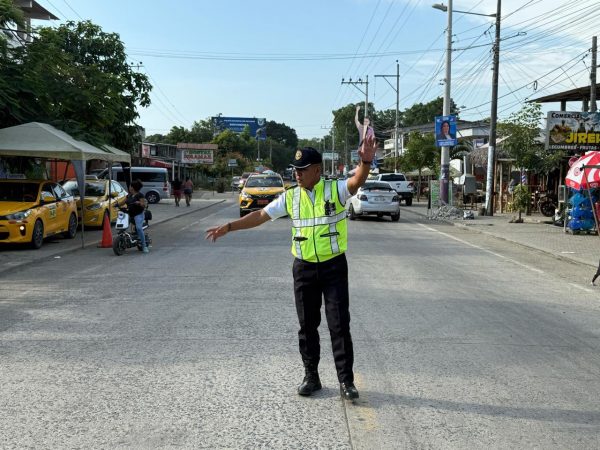 La CTE ya no controlará el tránsito en las carreteras de Ecuador, anuncia dirigente de la Fenatrape