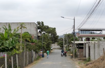La Ciudadela Forestal en Portoviejo reporta interrupciones eléctricas hasta tres veces al día por transformadores insuficientes