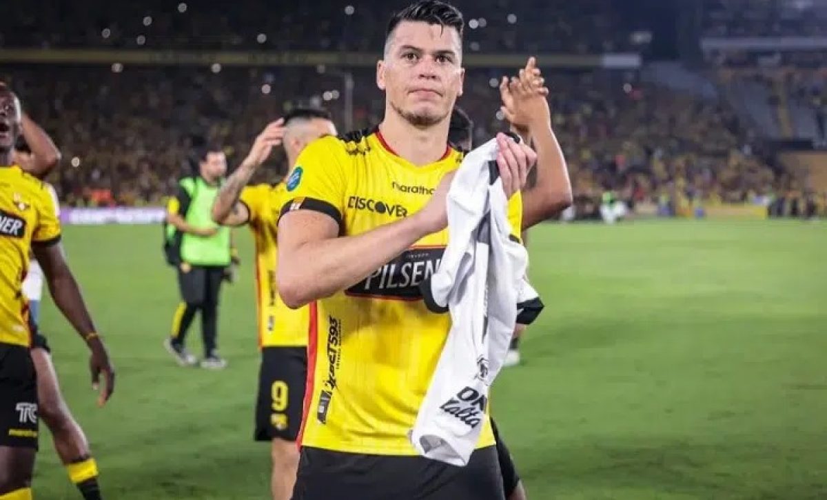 La Comisión del Estatuto del Jugador de la FIFA resolvió a favor del defensa uruguayo Carlos Rodríguez