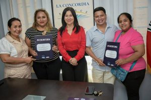 La Concordia entrega escrituras a propietarios de seis sectores urbanos y rurales