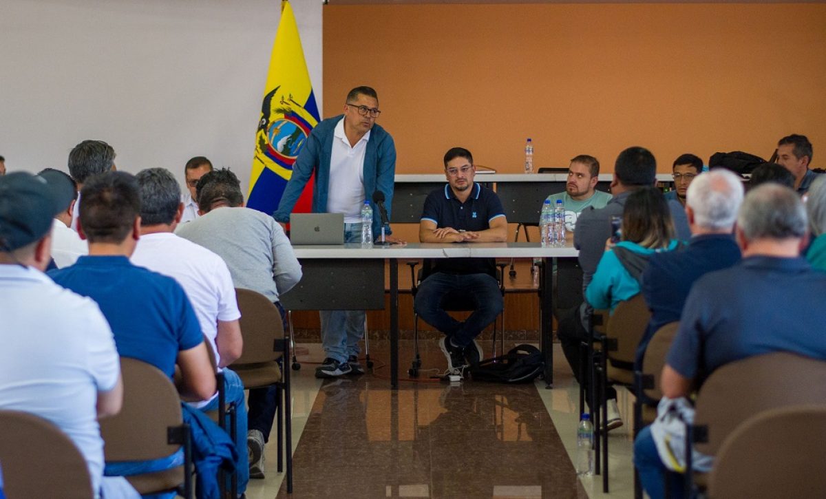 La Federación de Transporte de Pichincha decidió este domingo 14 de septiembre suspender la paralización del servicio público anunciada para el lunes 15.