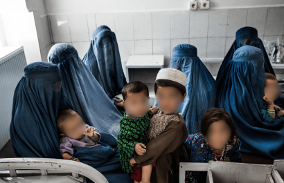 La ONU insta a los talibanes a detener la opresión a mujeres y niñas en Afganistán