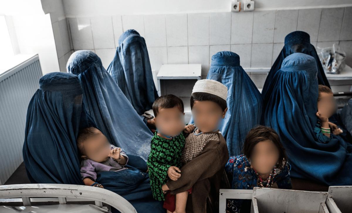 La ONU insta a los talibanes a detener la opresión a mujeres y niñas en Afganistán