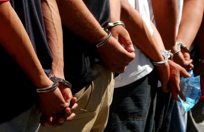 La Policía Nacional aprehendió a tres personas presuntamente involucradas en el asesinato del alcalde de Portovelo, Jorge Maldonado Sánchez.
