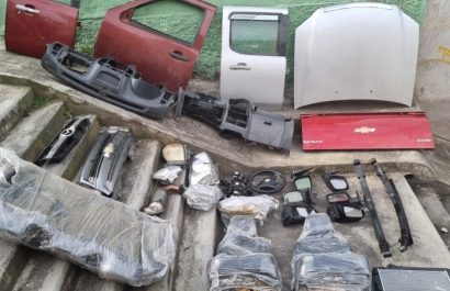 La Policía Nacional detuvo a cuatro personas en Quito por su presunta integración en una banda criminal dedicada al robo