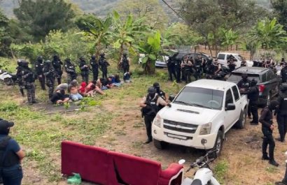 La Policía Nacional ejecutó el operativo Apolo 18 en Portoviejo, capital de Manabí, tras el asesinato del agente Cristhian Chávez
