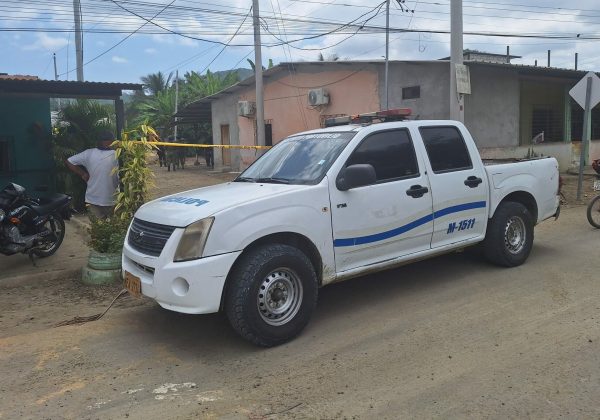 La Policía llegó al lugar donde se registró la balacera que dejó a Jipson Cherres fallecido.