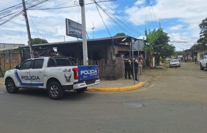 La Policía llegó hasta el taller donde ocuerrió el ataque armado que dejó dos heridos.